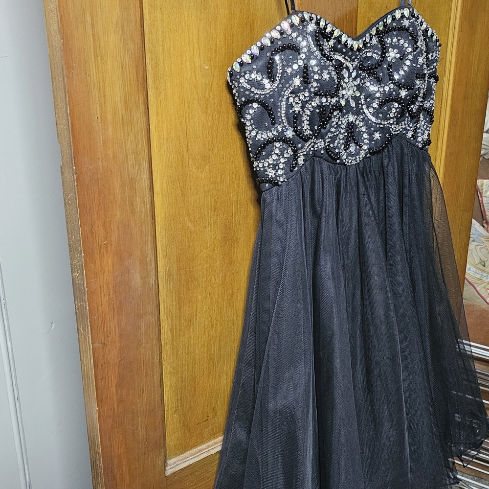 BLONDI NITES | Black strapless formal dress with beaded top | size 5